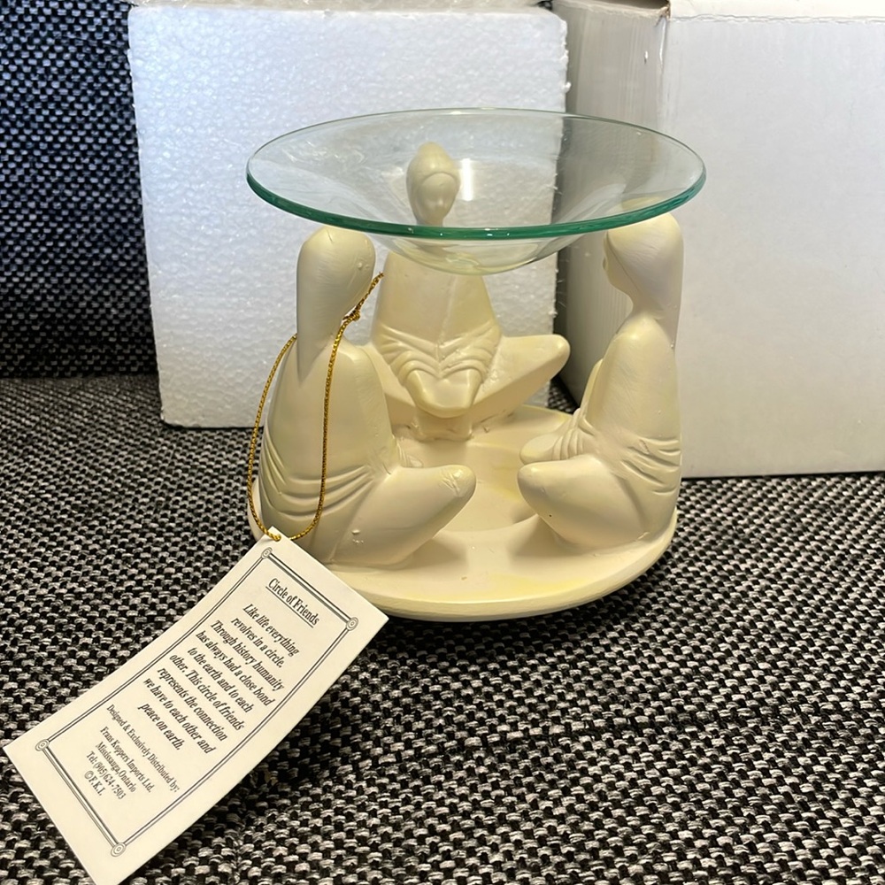 ‘Circle of Friends’ Aroma Diffuser Frans Koppers Hallmark